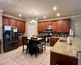 9883 NW 17th Rd in Gainesville, FL - Building Photo - Building Photo