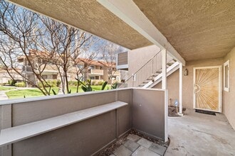 3645 Country Oaks Loop in Ontario, CA - Foto de edificio - Building Photo