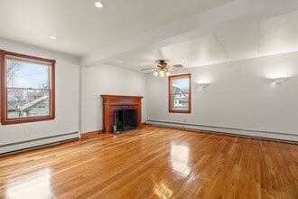 10 Ernest Ave in Quincy, MA - Building Photo - Building Photo