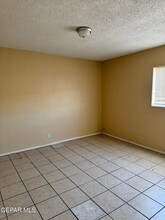 4703 Moonlight Ave in El Paso, TX - Building Photo - Building Photo
