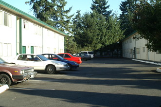 Lakewood Estates in Lakewood, WA - Building Photo - Other