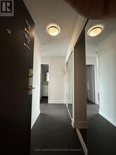 33 Isabella St in Toronto, ON - Building Photo - Building Photo