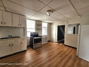 1021 John Ave in Scranton, PA - Building Photo - Building Photo