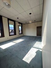 9-17-17 Warren St in Concord, NH - Building Photo - Building Photo