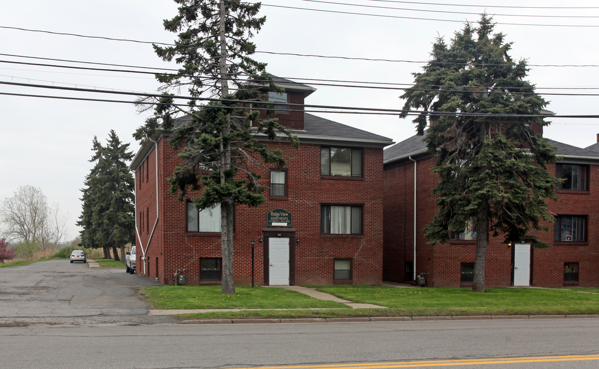 959 Ridge Rd in Lackawanna, NY - Building Photo