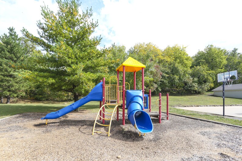 Fieldstone Apartments in Olathe, KS