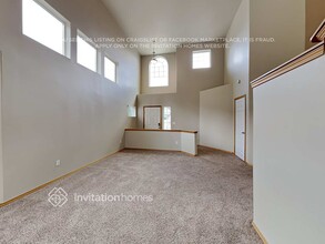 34227 13th Pl SW in Federal Way, WA - Foto de edificio - Building Photo