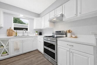 5411 Castlecreek Ln in Houston, TX - Building Photo - Building Photo