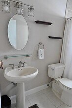 9349 NW 47th St in Sunrise, FL - Building Photo - Building Photo