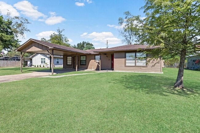 4770 Corkwood Ln in Beaumont, TX - Building Photo - Building Photo