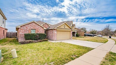 621 Saddleway Dr in Fort Worth, TX - Building Photo - Building Photo