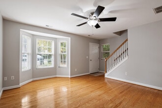 148 Callan Park Ln in Cary, NC - Building Photo - Building Photo