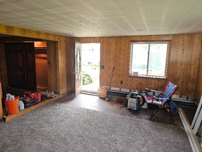 19 Lloyd Dr in Cheektowaga, NY - Building Photo - Building Photo