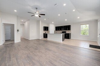 21604 Pope Dr in Leander, TX - Building Photo - Building Photo