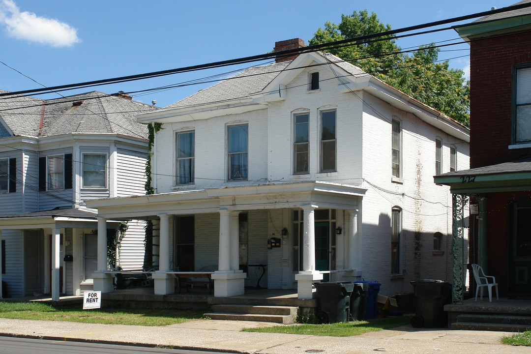 225 E Maxwell St in Lexington, KY - Foto de edificio