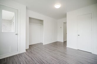 2555 Rue des Ormeaux in Montréal, QC - Building Photo - Building Photo