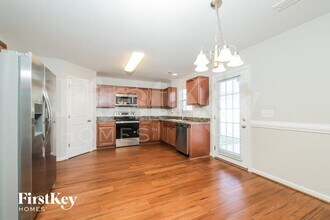 3929 Creekmoore Dr in Winston-Salem, NC - Building Photo - Building Photo