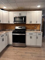 24 Lewis St in North Providence, RI - Building Photo