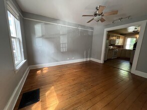 2010 W Concord Pl in Chicago, IL - Building Photo - Building Photo