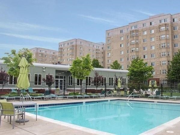 1 Cityview Ln, Unit 302 in Quincy, MA - Foto de edificio - Building Photo