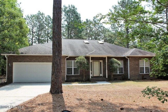 property at 929 Cardinal Pl