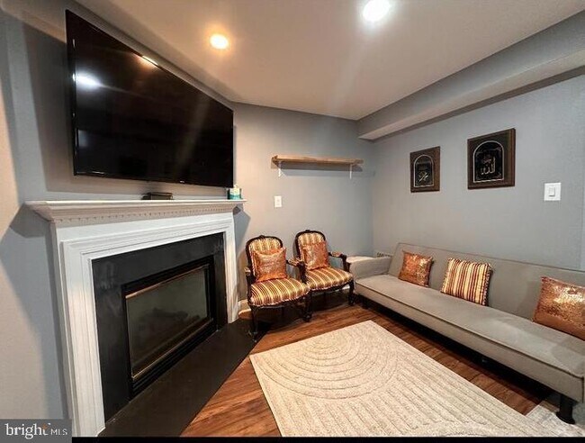 17368 Sligo Loop in Dumfries, VA - Building Photo - Building Photo