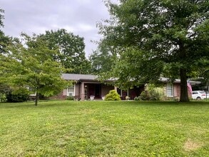3421 Lannette Ln in Lexington, KY - Building Photo - Building Photo