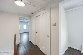 87 Maple Ave in Red Bank, NJ - Building Photo - Building Photo