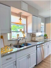 3300 N 67th Ave in Hollywood, FL - Building Photo - Building Photo