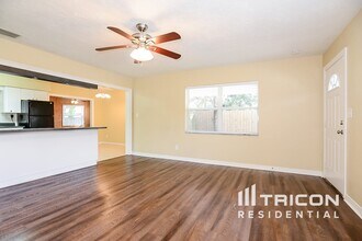 12943 N Oregon Ave in Tampa, FL - Building Photo - Building Photo