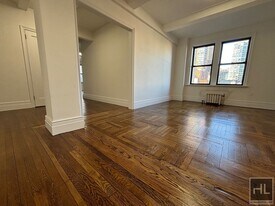 WEST 68 STREET in New York, NY - Building Photo