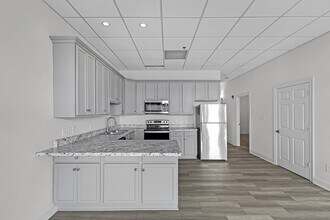 201 E Lafayette St in Jackson, TN - Building Photo - Building Photo