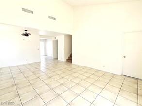 4205 Newhaven Dr in Las Vegas, NV - Building Photo - Building Photo