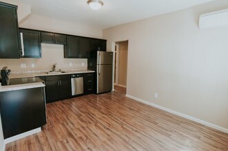 1901 Douglas St in Forest Grove, OR - Building Photo - Building Photo