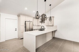 9470 E Riviera Dr in Scottsdale, AZ - Building Photo - Building Photo