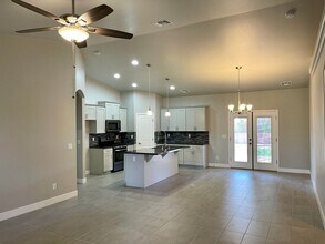 3686 Richie Dr in Kingman, AZ - Building Photo - Building Photo