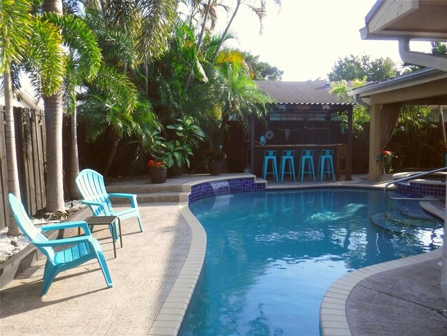 1402 SW 25th Ave in Deerfield Beach, FL - Building Photo - Building Photo