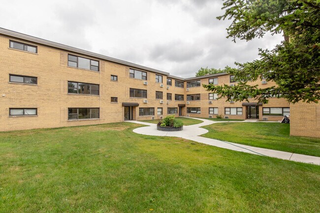 property at 6801 N Ridge Blvd