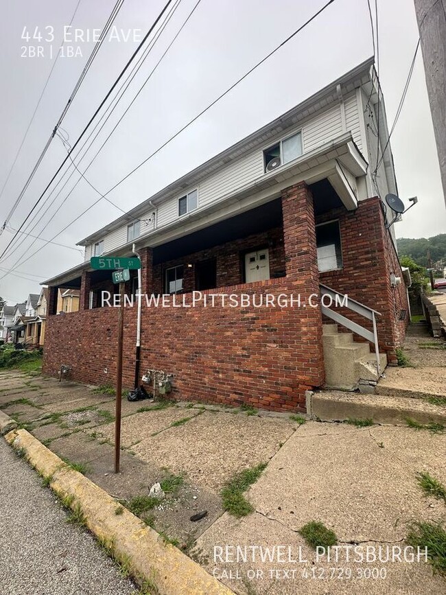 443 Erie Ave in Glassport, PA - Building Photo - Building Photo