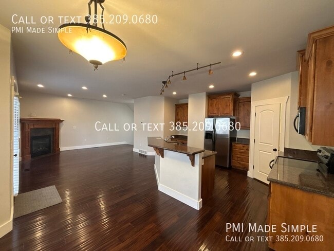 property at 1855 Evry Ct
