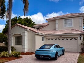23426 Alzira Cir in Boca Raton, FL - Building Photo