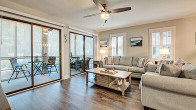 159 Weehawka Way in Pawleys Island, SC - Building Photo - Building Photo