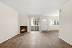 908 S Shenandoah St in Los Angeles, CA - Building Photo