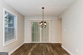 8305 Gledstone Way in Fairburn, GA - Building Photo - Building Photo