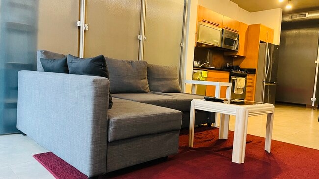 1133 14th St NW, Unit 1008 in Washington, DC - Foto de edificio - Building Photo