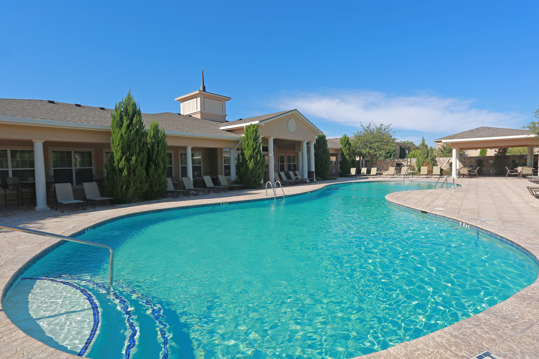 The Cottages at Edgemere in El Paso, TX - Building Photo