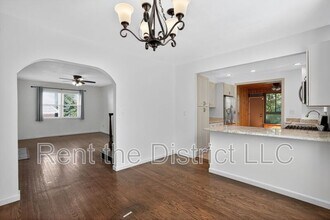 3225 Chestnut St NE in Washington, DC - Building Photo - Building Photo