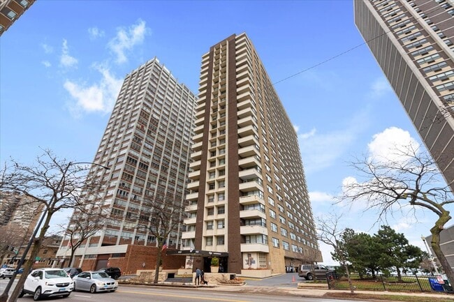 property at 6157 N Sheridan Rd