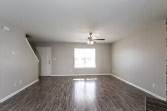 1104 Vistalite Ln in Dallas, NC - Building Photo - Building Photo