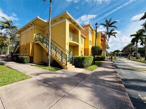 7320 NW 114th Ave in Doral, FL - Building Photo - Building Photo